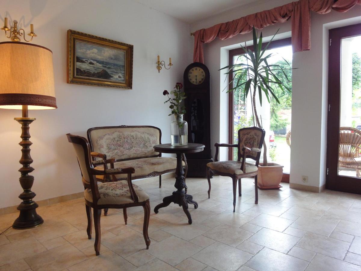 Bialy Dworek Hotel Miedzyzdroje Ngoại thất bức ảnh