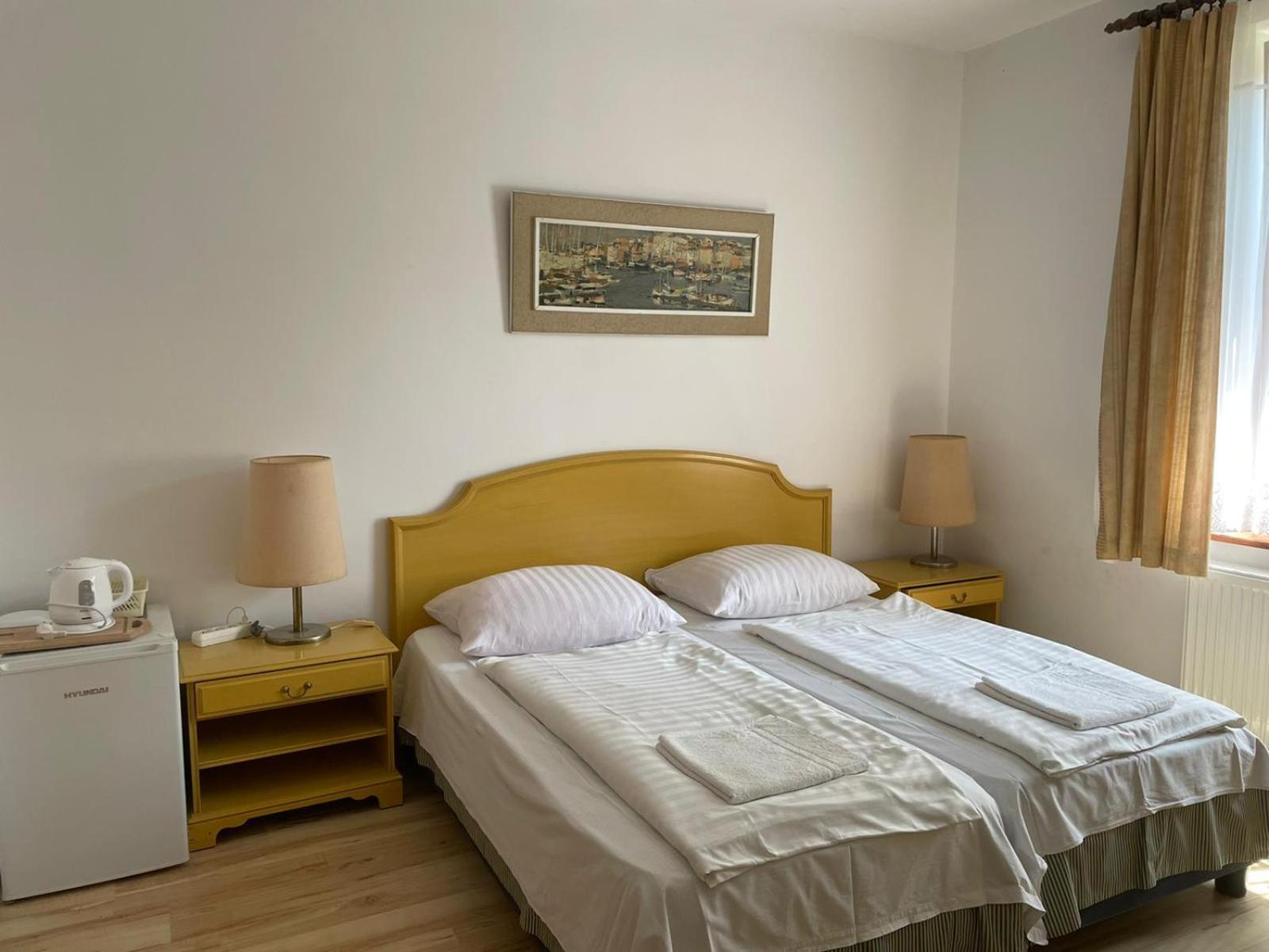 Bialy Dworek Hotel Miedzyzdroje Ngoại thất bức ảnh